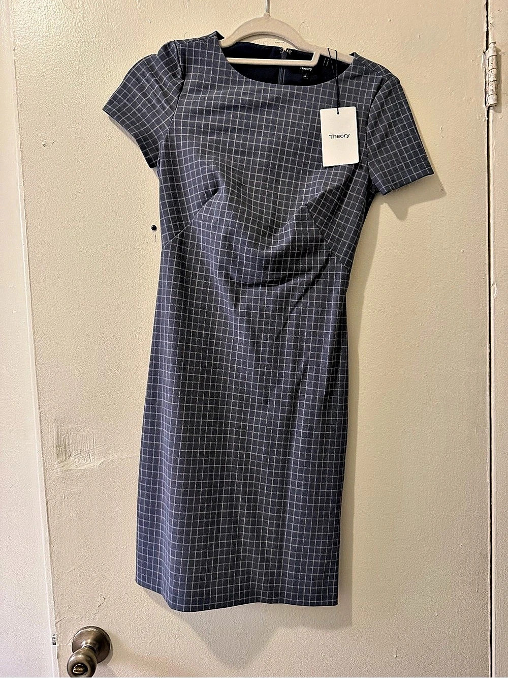 Theory Printed Performance Knit Sheath Dress 
Size 00 NWT